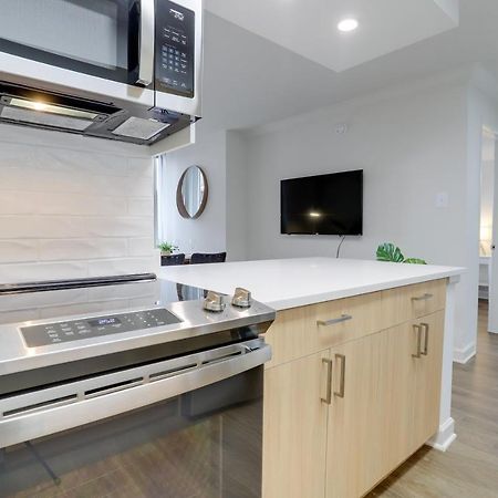 Modern & Charming Apt With Rooftop @Pentagon City アーリントン エクステリア 写真