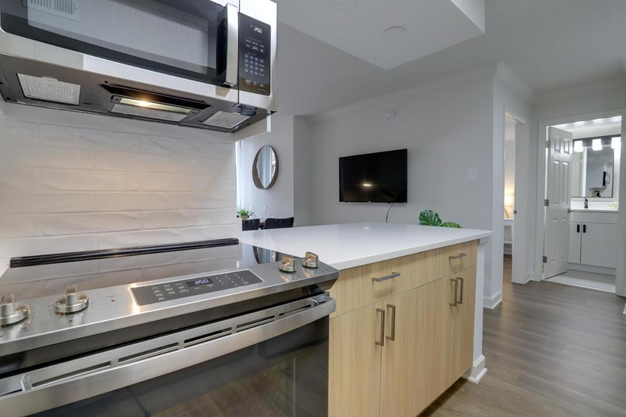 Modern & Charming Apt With Rooftop @Pentagon City アーリントン エクステリア 写真