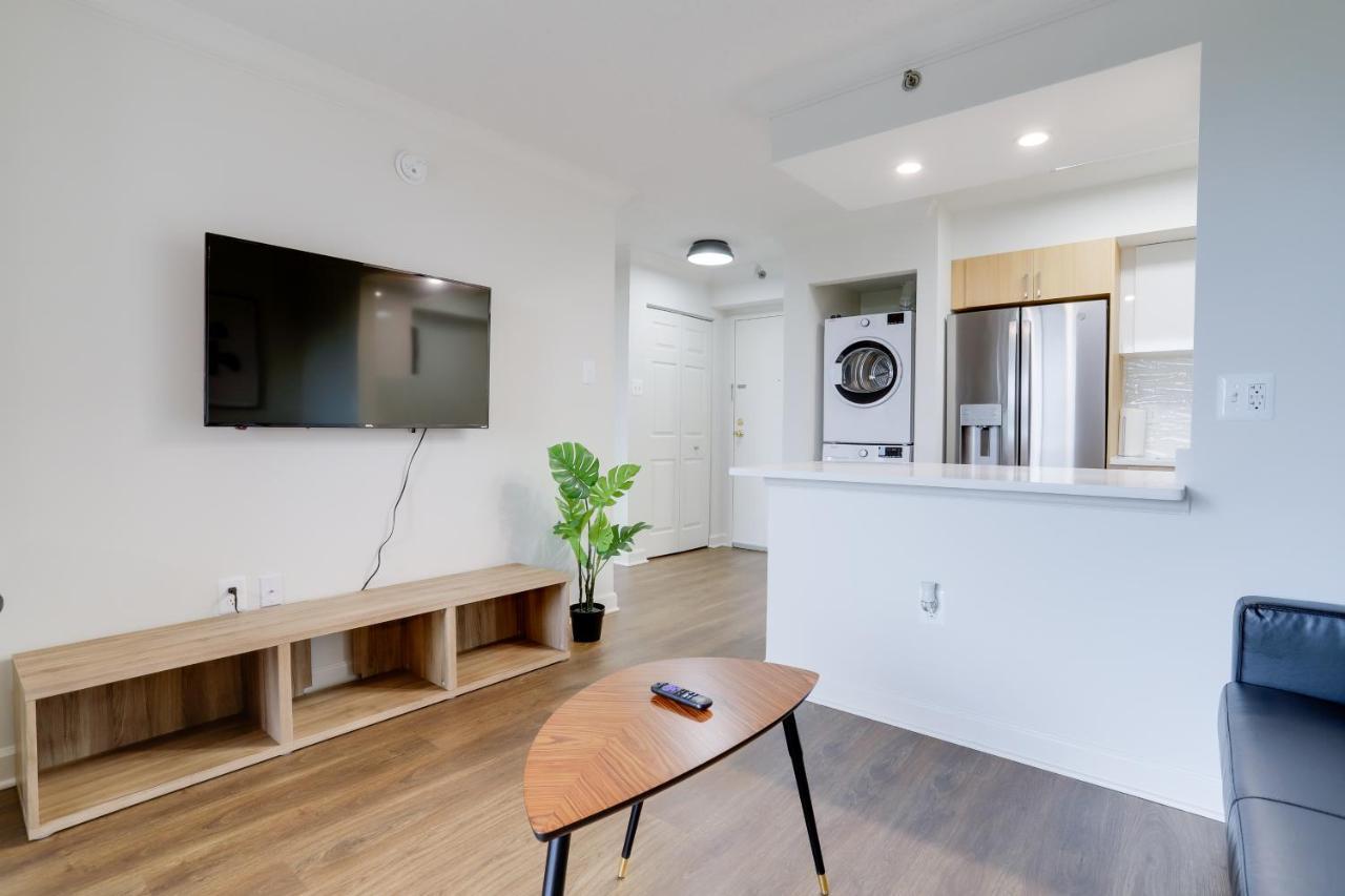 Modern & Charming Apt With Rooftop @Pentagon City アーリントン エクステリア 写真